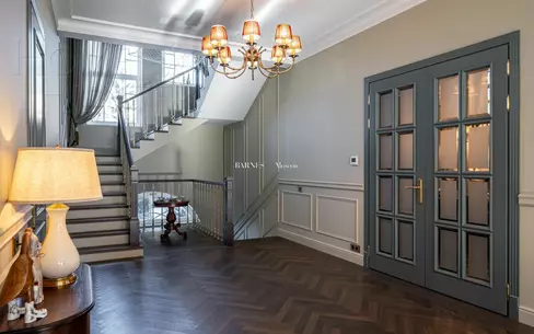 2-этажный таунхаус 420 м² с отделкой