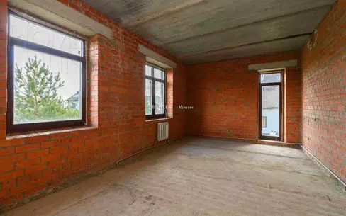 2-этажный коттедж 700 м² без отделки