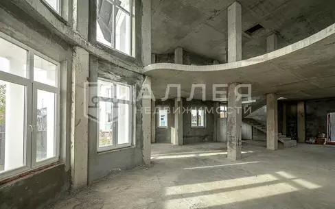 2-этажный коттедж 300 м² без отделки