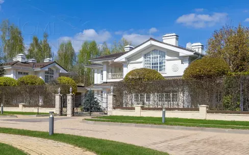 2-этажный коттедж 612 м² с отделкой