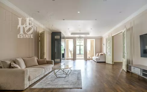 2-этажный коттедж 650 м² с отделкой