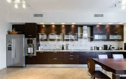 4-КОМН. КВАРТИРА С ОТДЕЛКОЙ 185.4 М² НА 10 ЭТАЖЕ