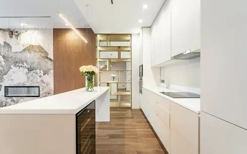 4-этажный таунхаус 240 м² с отделкой