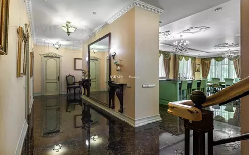 2-этажный коттедж 700 м² с отделкой