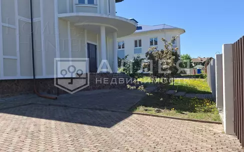 2-этажный коттедж 300 м² без отделки