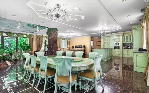 2-этажный коттедж 700 м² с отделкой