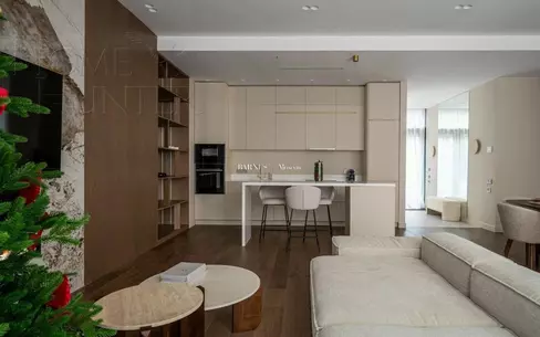 4-этажный таунхаус 240 м² с отделкой