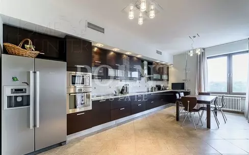 4-КОМН. КВАРТИРА С ОТДЕЛКОЙ 185.4 М² НА 10 ЭТАЖЕ