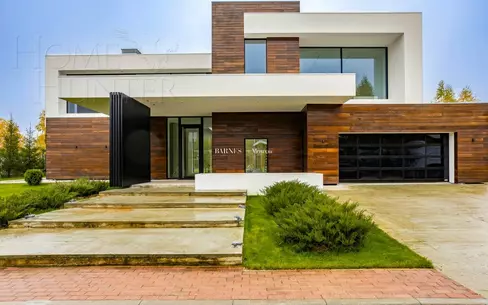 2-этажный коттедж 650 м² без отделки