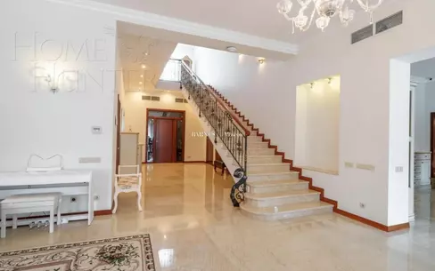 2-этажный коттедж 1 378 м² с отделкой