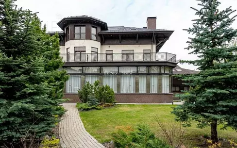 2-этажный коттедж 1 500 м² с отделкой