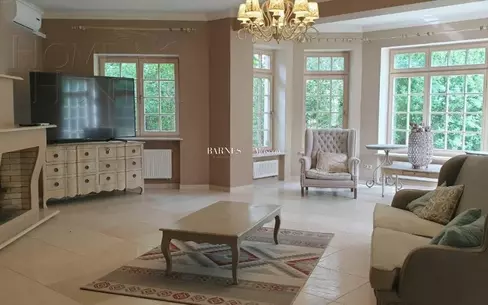 2-этажный коттедж 550 м² с отделкой