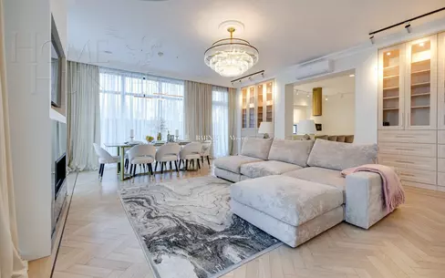 2-этажный коттедж 300 м² с отделкой