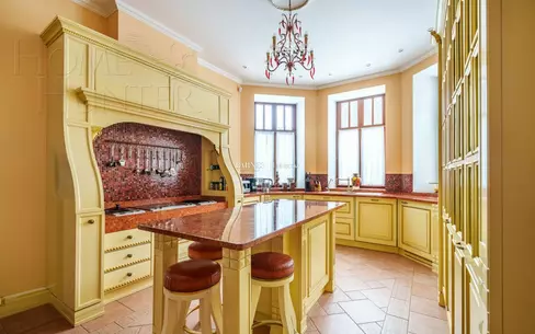 2-этажный коттедж 761 м² с отделкой