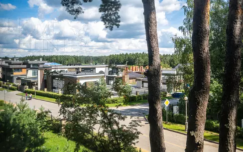 2-этажный коттедж 720 м² с отделкой