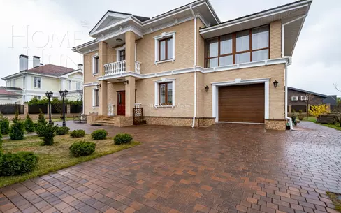 2-этажный коттедж 550 м² с отделкой