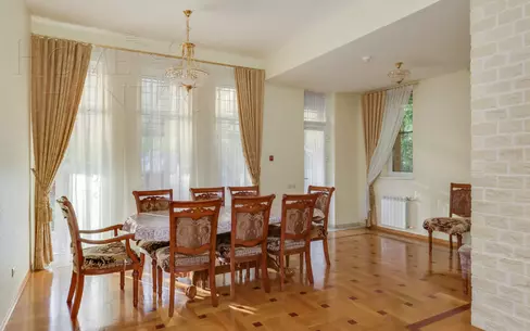 КОТТЕДЖ 700 м² с отделкой