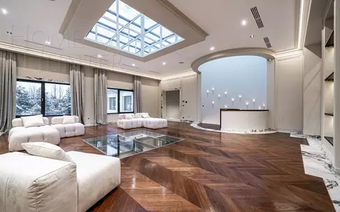 2-этажный коттедж 2 430 м² с отделкой