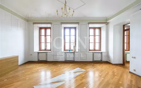 5-КОМН. КВАРТИРА С ОТДЕЛКОЙ 149 М² НА 2 ЭТАЖЕ