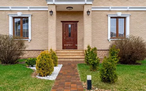 2-этажный коттедж 550 м² с отделкой
