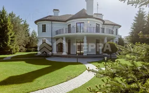 2-этажный коттедж 520 м² с отделкой