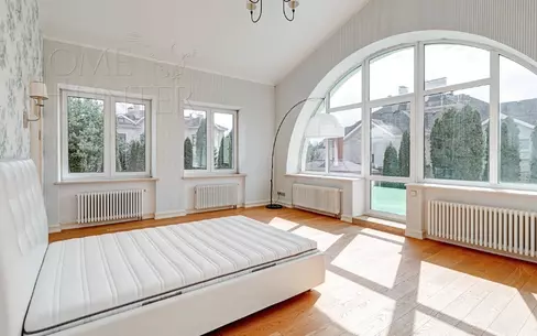 2-этажный коттедж 1 112 м² с отделкой