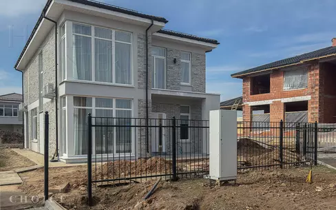 2-этажный коттедж 220 м² с отделкой