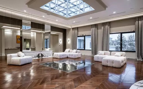 2-этажный коттедж 2 430 м² с отделкой