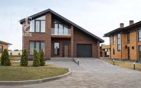 2-этажный коттедж 271 м² с отделкой