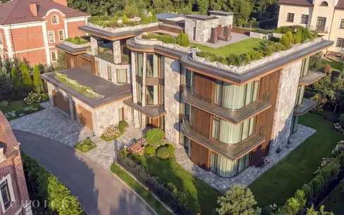 3-этажный коттедж 1 451 м² без отделки