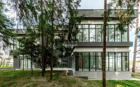 2-этажный коттедж 720 м² с отделкой