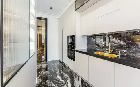 4-КОМН. КВАРТИРА С ОТДЕЛКОЙ 161 М² НА 15 ЭТАЖЕ