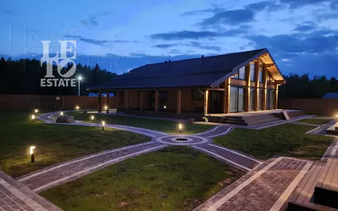 2-этажный коттедж 400 м² с отделкой