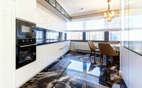 4-КОМН. КВАРТИРА С ОТДЕЛКОЙ 161 М² НА 15 ЭТАЖЕ