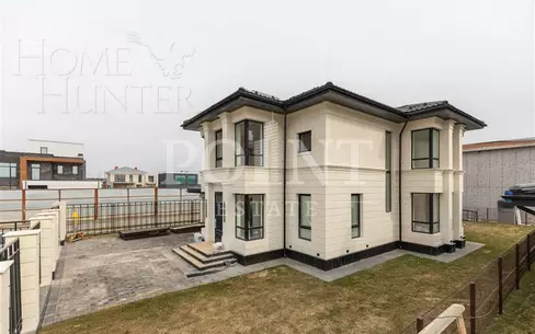 2-этажный коттедж 300 м² с отделкой