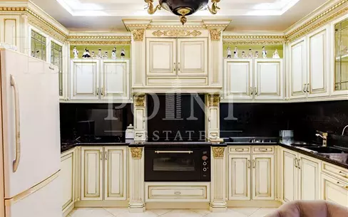 4-КОМН. КВАРТИРА С ОТДЕЛКОЙ 200 М² НА 9 ЭТАЖЕ