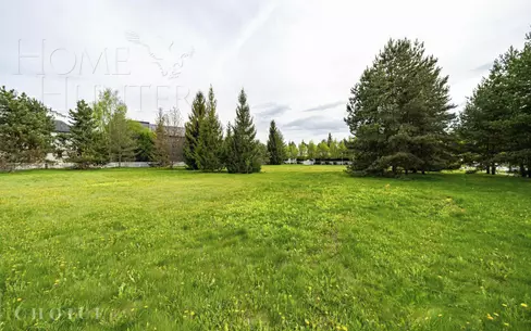 Участок 61.1 сот. в охраняемом поселке