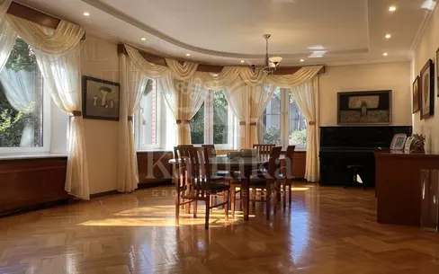 2-этажный коттедж 550 м² с отделкой