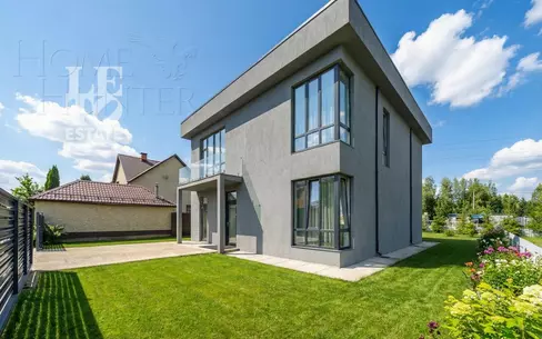 2-этажный коттедж 261 м² с отделкой