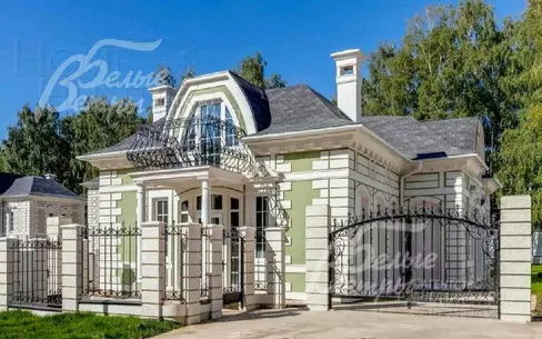 2-этажный коттедж 240 м² без отделки