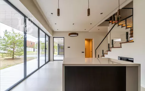 2-этажный коттедж 339 м² с отделкой