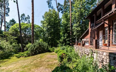 2-этажный коттедж 523 м² с отделкой