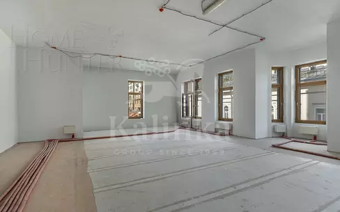 8-КОМН. КВАРТИРА БЕЗ ОТДЕЛКИ 416.2 М² НА 2 ЭТАЖЕ