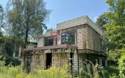 Участок 7 сот. в охраняемом поселке