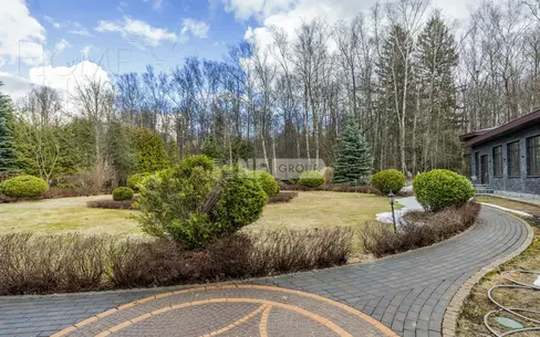 2-этажный коттедж 1 081.6 м² с отделкой