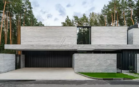 2-этажный коттедж 1 050 м² без отделки