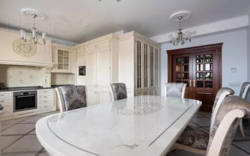 8-КОМН. КВАРТИРА С ОТДЕЛКОЙ 275.3 М² НА 9 ЭТАЖЕ