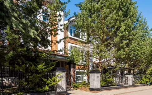 3-этажный таунхаус 533.1 м² с отделкой