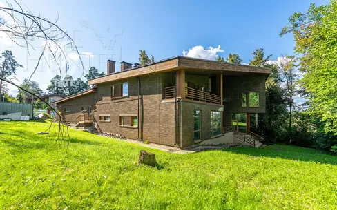 2-этажный коттедж 900 м² без отделки