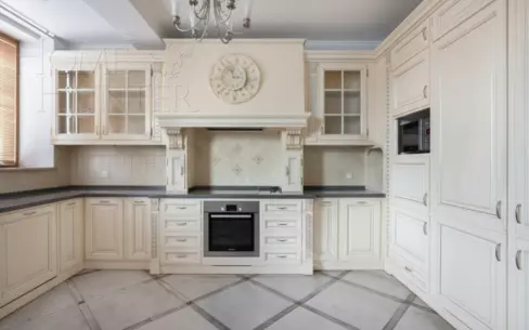 8-КОМН. КВАРТИРА С ОТДЕЛКОЙ 275.3 М² НА 9 ЭТАЖЕ